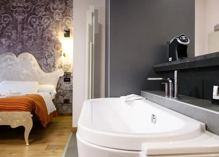 Luxury Ripetta 2 Rom
